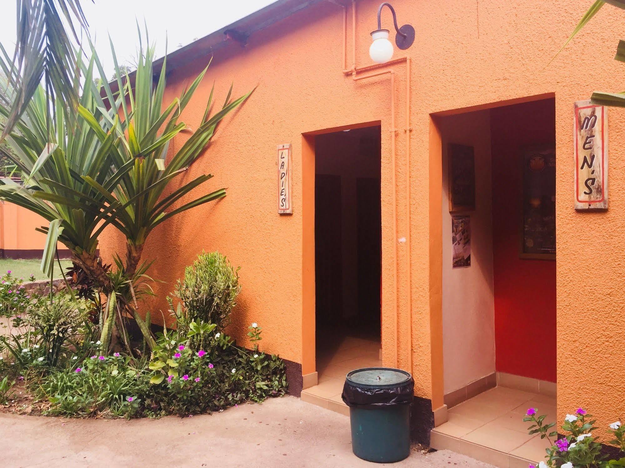 Albergue Jollyboys Backpackers Livingstone Exterior foto